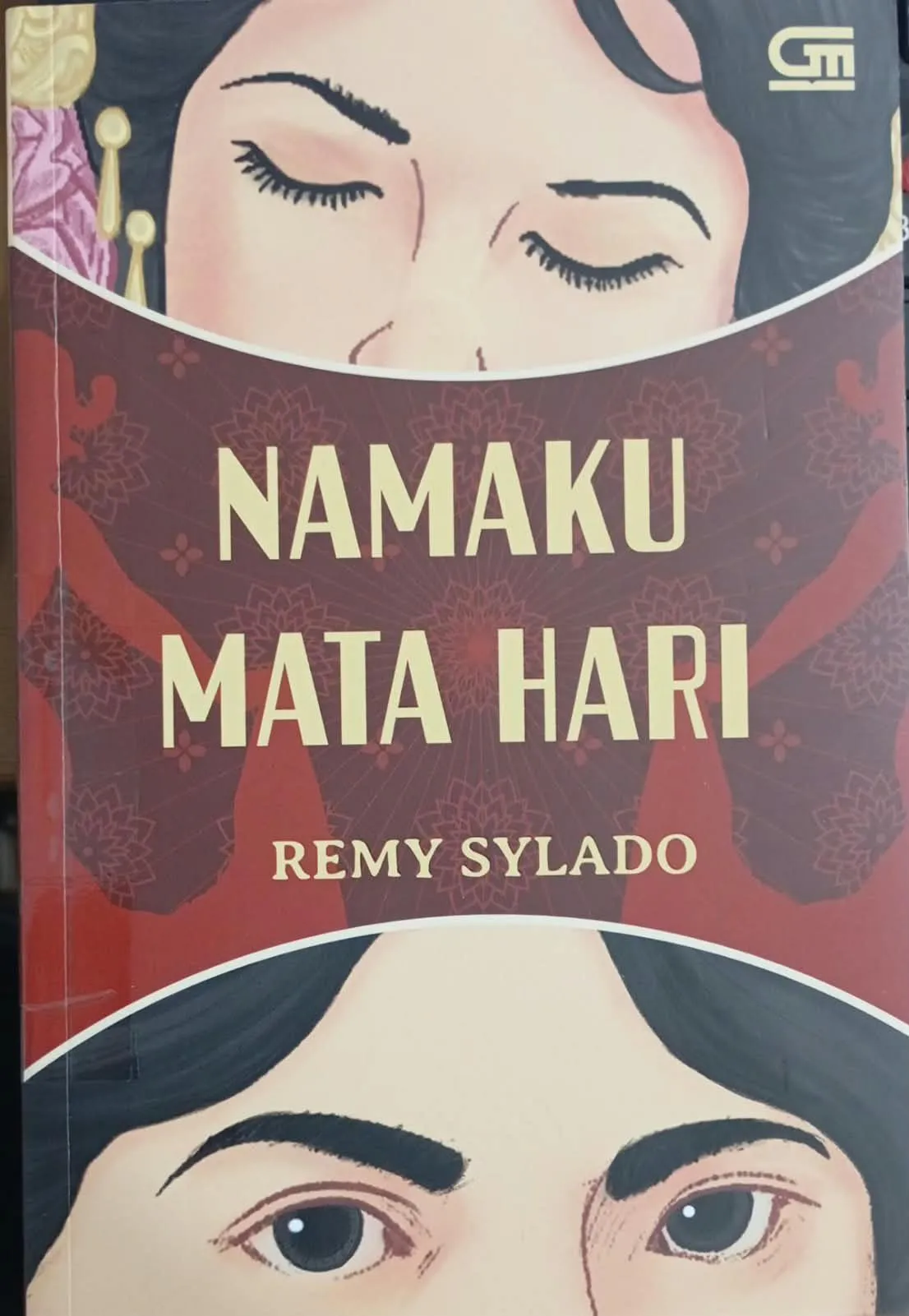 Cover NAMAKU MATA HARI