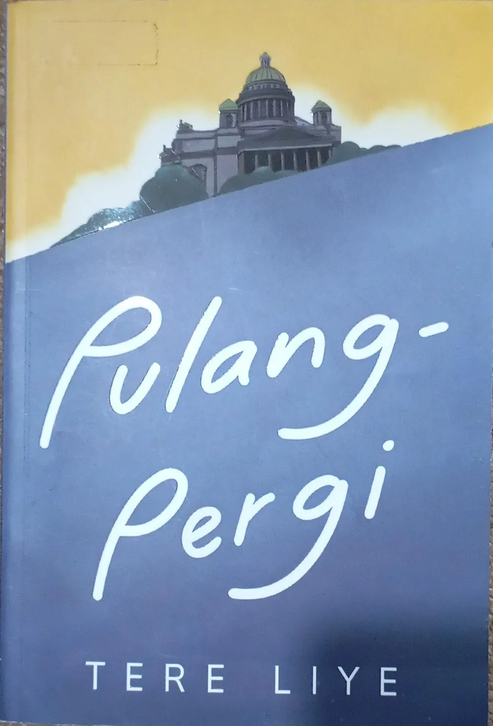 Cover PULANG-PERGI